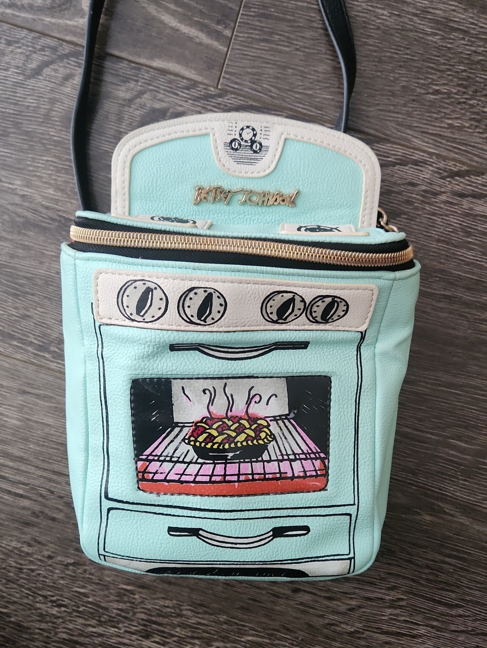 Betsey Johnson Gimme Some L'Oven Crossbody Purse Bag Mint Oven - Picture 10 of 10